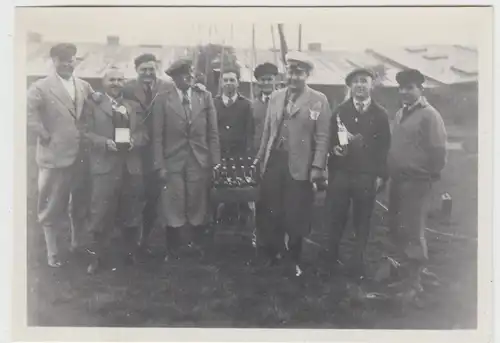 (F8948) Orig. Foto Bitterfeld Ballonfahrt, 250. Fahrt v. Major E. Riemann, 6.10.1935, Besatzung d. Ballons "Union"