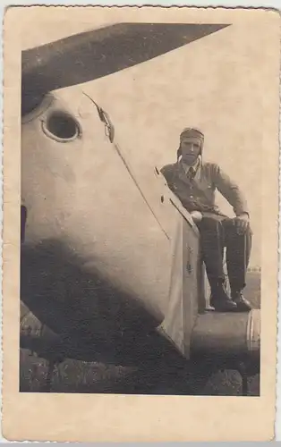 (F31101) Orig. Foto Pilot Benno auf einer Klemm Kl 25 1930er