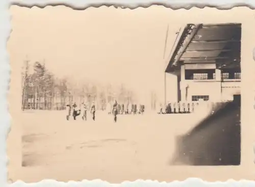 (F31011) Orig. Mini-Foto Flugplatz Altenburg, Beerdigung Zeremonie 1930er