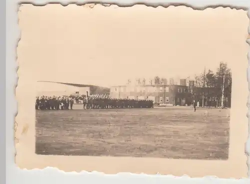 (F30998) Orig. Mini-Foto Flugplatz Altenburg,Blick a.Halle II u.Feuerwehr 1930er