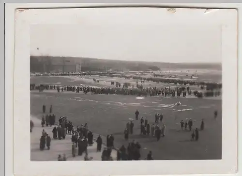 (F30956) Orig. Foto Flugplatz Altenburg, viele Personen auf Rollfeld 1930er