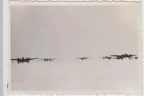 (F30936) Orig. Foto Flugplatz Altenburg Nobitz, Ju 88 im Winter 1930er