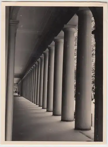 (F9810) Orig. Foto Wiesbaden, Theaterkolonnade 1930er