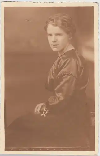 (F9699) Orig. Foto Porträt junge Frau, 1920er