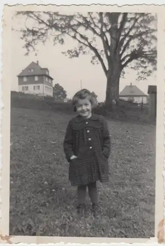 (F9602) Orig. Foto kleines Mädchen im Freien, Patenkind 1952