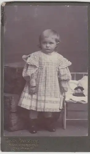 (F9510) Orig. Kabinettfoto kleines Mädchen, Markneukirchen 1942