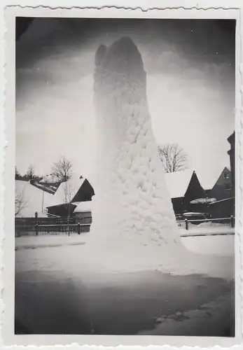 (F9502) Orig. Foto große Eissäule, eingefrorene Fontäne 1942