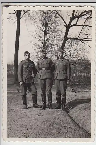 (F925) Orig. Foto Wehrmacht-Soldaten, Erinnerungsfoto, 1940er