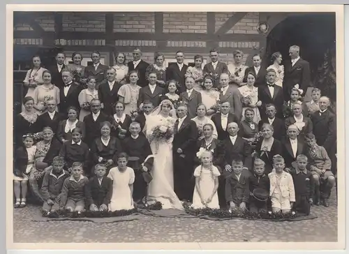 (F9134) Orig. Foto Hochzeit, Hochzeitsgesellschaft vor Gebäude, Braunschweig 1938
