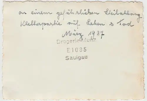 (F9086) Orig. Foto Laubbach (Ostrach), Personen auf einem Steilhang 1937