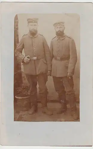 (F8748) Orig. Foto 1. WK Soldaten mit Bart, 1914-18