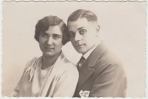 (F8734) Orig. Foto junges Paar, Fotostudio Erfurt 1930er