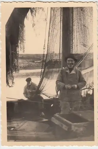 (N507) Orig. Foto, Holländische Fischer auf Boot, 1940er
