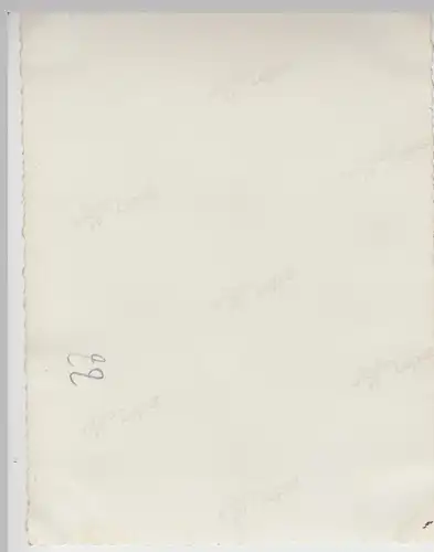 (F8367) Orig. Foto Raintal b. Grainau, junge Frau sitzt am Fluss 1934