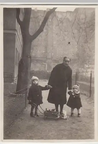 (F8254) Orig. Foto Mutter mit Kindern Hans und Friedelieb in Berlin 1929