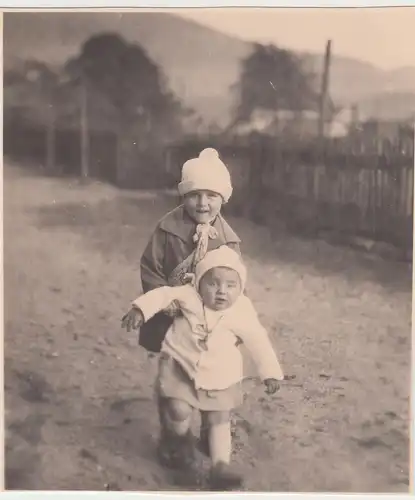 (F8230) Orig. Foto kleines Mädchen und Junge Friedelieb 1928
