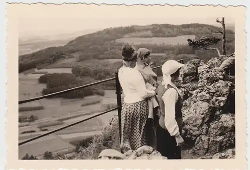 (F8179) Orig. Foto Hansgörgl, Wanderer auf dem Gipfel 1935