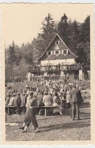(F8085) Orig. Foto Wachsteinhaus, viele Besucher im Biergarten 1935
