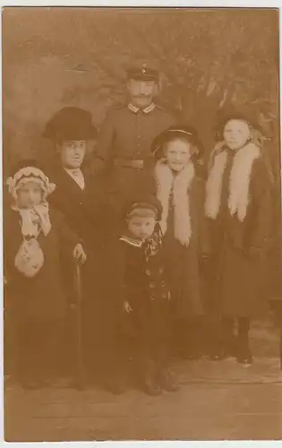 (F7915) Orig. Foto 1.WK Soldat mit Familie, Kinder mit Fellkragen, Münster i.W.