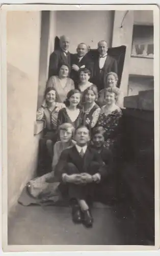 (F7726) Orig. Foto Gruppenbild im Zimmer zu Edith Müller's Konfirmation 1930