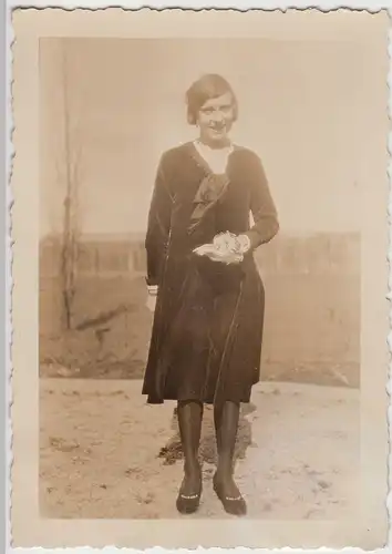 (F7721) Orig. Foto junge Frau zur Konfirmation, 1931