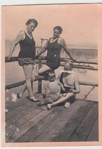 (F7704) Orig. Foto Bodensee, Familie a. Ludwigsburg in Unteruhldingen 1932