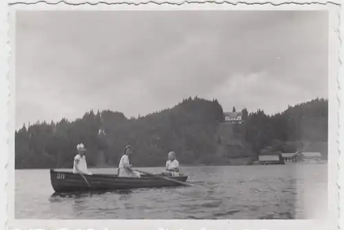 (F7550) Orig. Foto Freibergsee, Godelfahrt mit dem Boot 1942