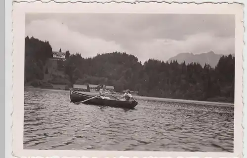 (F7549) Orig. Foto Freibergsee, Godelfahrt mit dem Boot 1942