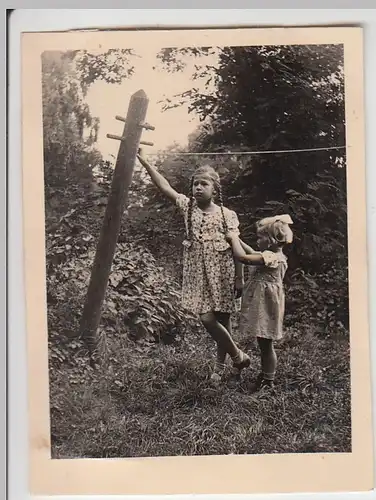 (F7391) Orig. Foto Berka (Werra), Mädchen im Freien, Aug. 1937