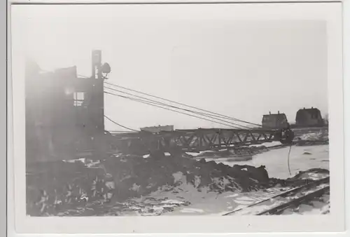 (F7315) Orig. Foto Baustelle der Firma Thosti, Seilbagger, Wassergelände 1940