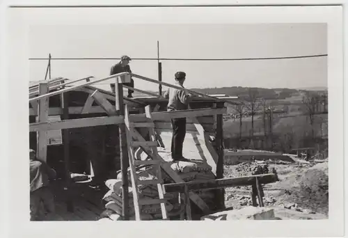 (F6930) Orig. Foto Baustelle, Tiefbau 1938, Bretterbude m. eingelagerten Zements