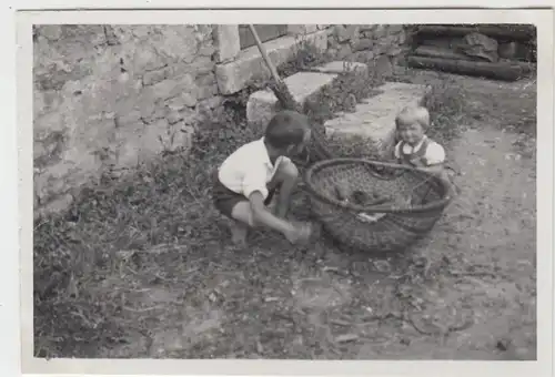 (F6570) Orig. Foto Eichstätt, Kinder spielen am Wohnhaus bei Wagnerei Stech 1934