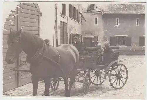 (F6388) Orig. Foto Personen auf einem Pferdegespann, 1931