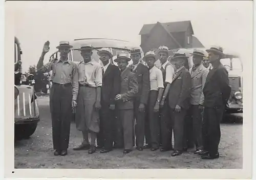(F630) 3x Orig. Foto große Reisegruppe, Ausflug mit 3 Bussen, vor 1945