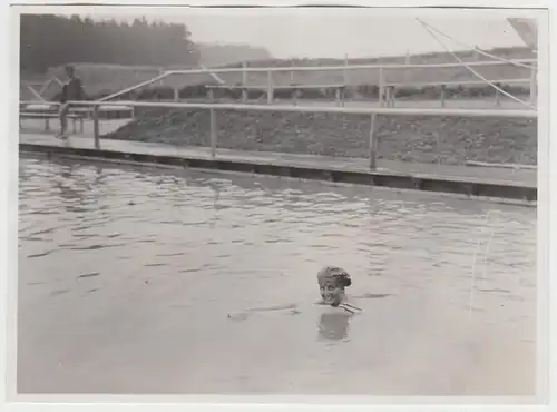(F6256) Orig. Foto Schwimmbad Finsterbergen, Frau im Wasser 1929