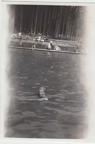 (F6244) Orig. Foto Schwimmbad Finsterbergen, Frau schwimmt, 1929