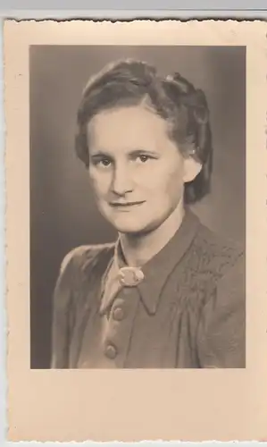 (F5969) Orig. Foto Porträt junge Frau 1940er