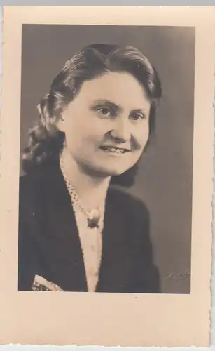 (F5968) Orig. Foto Porträt junge Frau Ruth Mackensen 1946