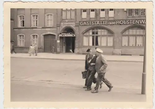 (F5732) Orig. Foto Hamburg, Arbeiter der Stadtreinigung auf dem Holstenwall, 195