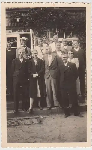 (F5688) Orig. Foto Hanstedt Weihe, Gruppenbild vor einem Haus, 1938