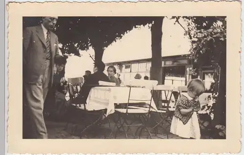 (F5685) Orig. Foto Hamburg-Blankenese, Gartenlokal, 1939