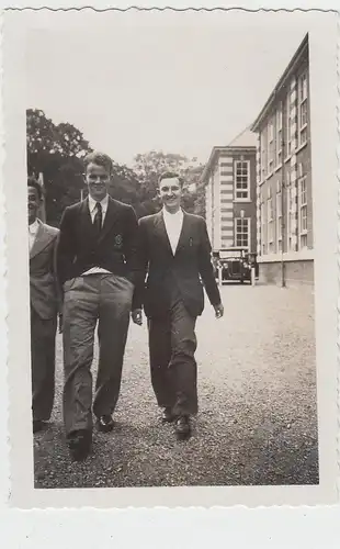 (F5407) Orig. Foto junge Männer (Studenten?) 1938