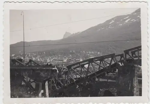 (F5303) Orig. Foto Narvik, zerstörte Brücke am Erzkai, Hafen 1943