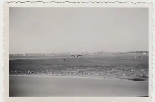 (F5293) Orig. Foto Flugplatz Berlin West um 1960, Landung eines Flugzeugs