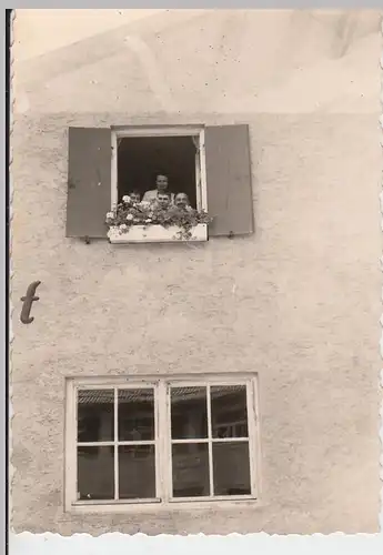 (F5280) Orig. Foto Schwabsoien, Gasthof Zur Post, Personen a. Fenster um 1960