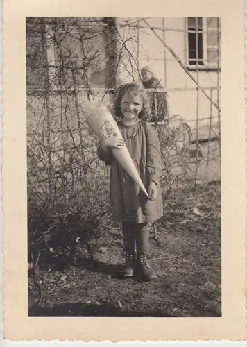 (F4940) Orig. Foto kleines Mädchen mit Zuckertüte, Görlitz