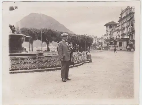 (F4668) Orig. Foto Lugano, Herr a. Straße, August 1925