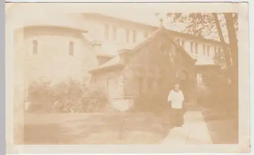 (F4637) Orig. Foto Priester vor Kloster o.ä., Priesterseminar in ?, um 1910