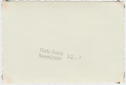 (F4498) Orig. Foto Herr und Kleinkind am offenen Fenster 1930er