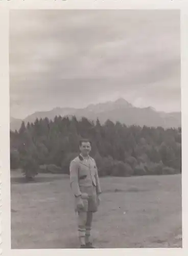 (F4278) Orig. Foto Mann in Lederhosen u. Stulpen, 1940er